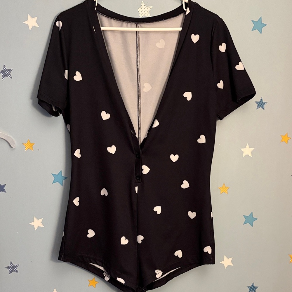 Black Heart Print Women Sleep Romper